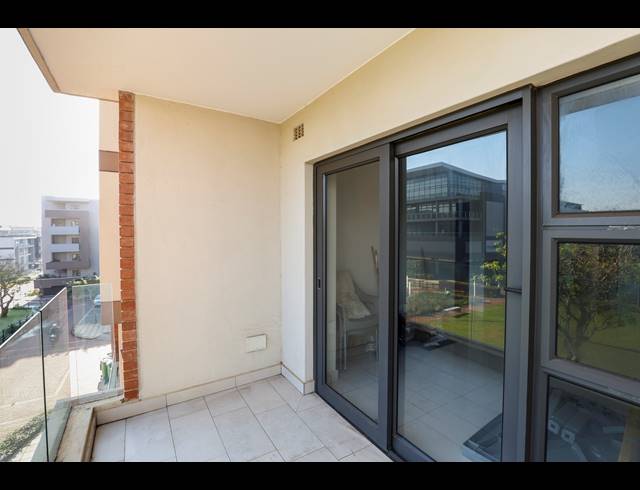 2 BEDROOM APARTMENT FOR SALE IN UMHLANGA CENTRAL